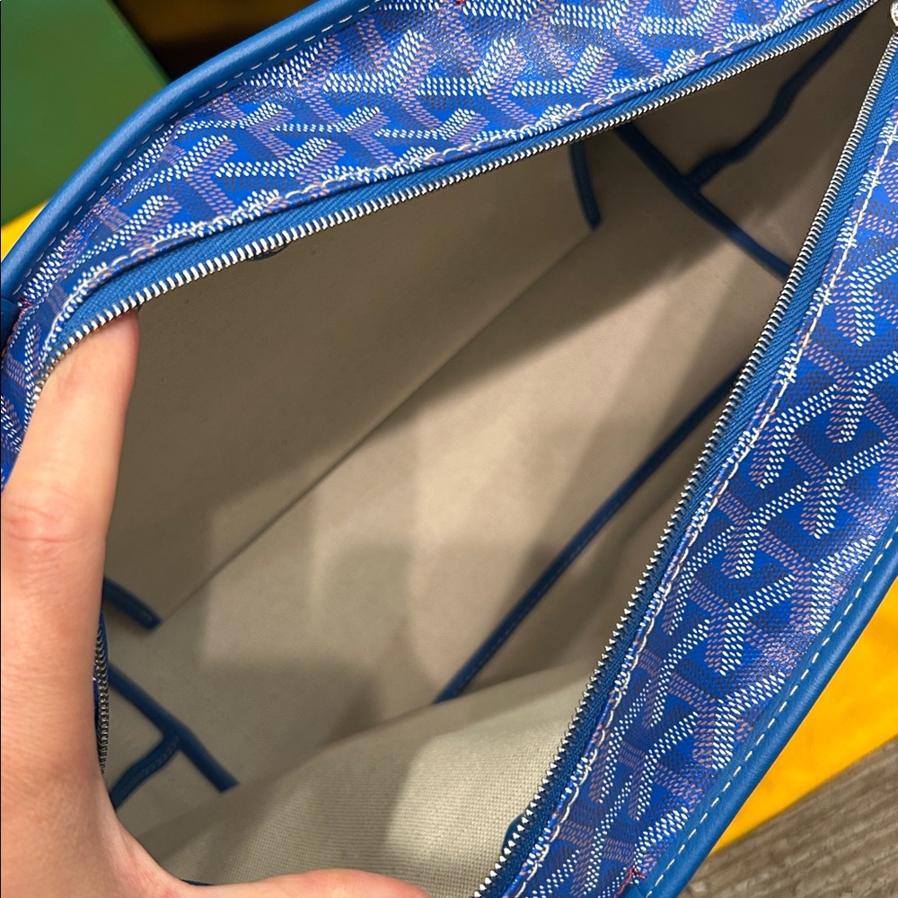 đź–¤ NWT Goyard Artois PM Tote - Picture 8 of 9